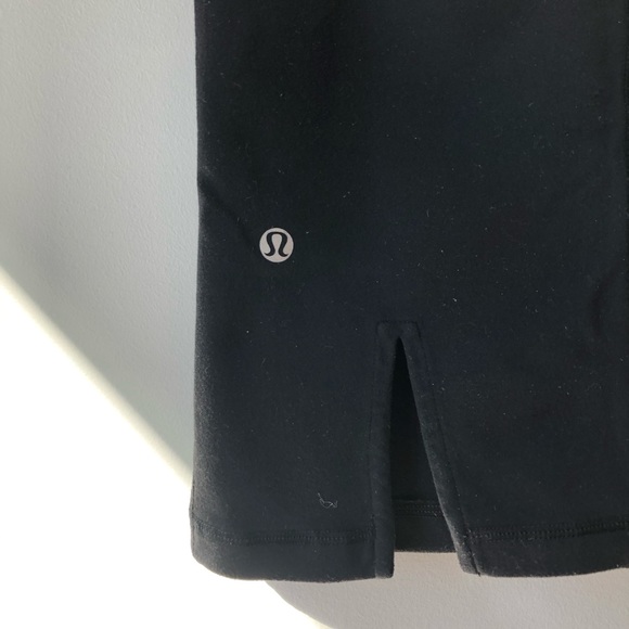 Lululemon crop leggings - black - Size 6 - Picture 2 of 3